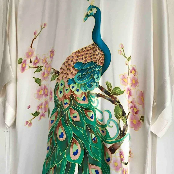 KIM+ONO formerly Old Shanghai Silk Kimono Robe in White/Peacock/Short/ FS
